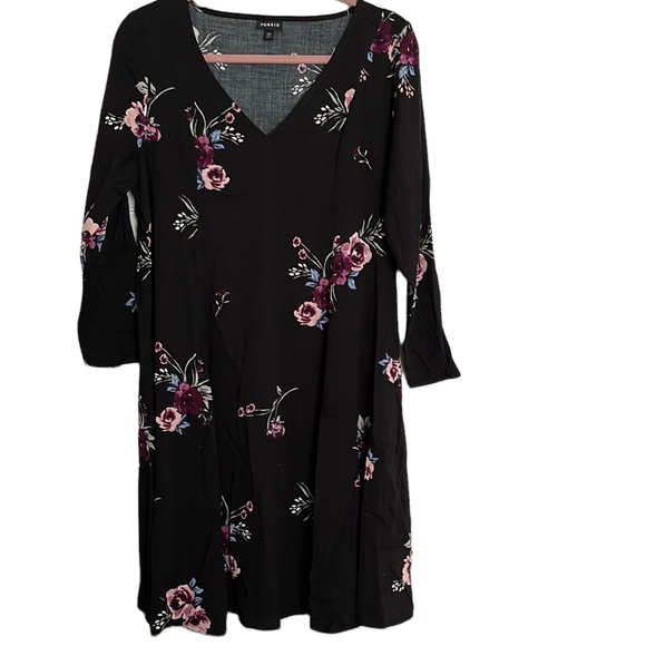 NWOT! Torrid Floral Dress - Picture 2 of 10